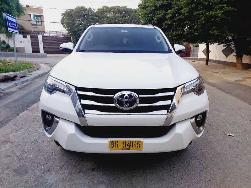 Toyota Fortuner 2018 Model Push Start 2.7 V Petrol 0