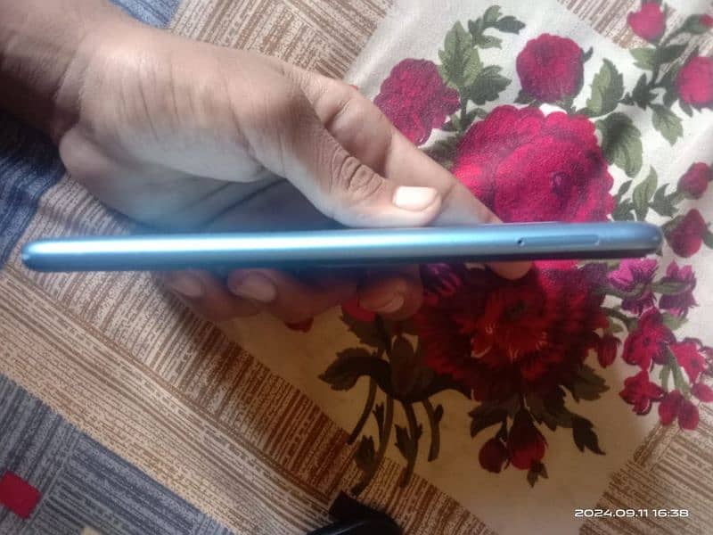 Samsung galaxy A11 for sale. 3