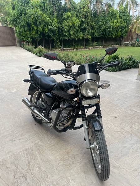 Suzuki 150 SE Motorcycle for Sale in Lahore 0