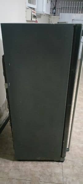 Dawlance Upright Freezer 2