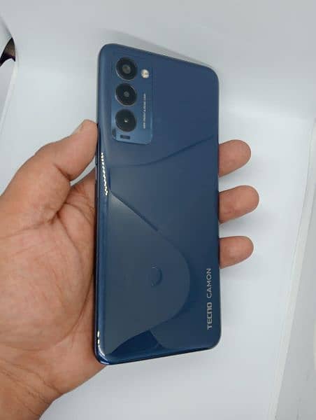 Techno Camon 18T 4gb 128gb- 48 MP front and back camera - 7