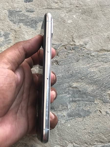 I phone X 256 GB ( Official Pta Approved ) 1