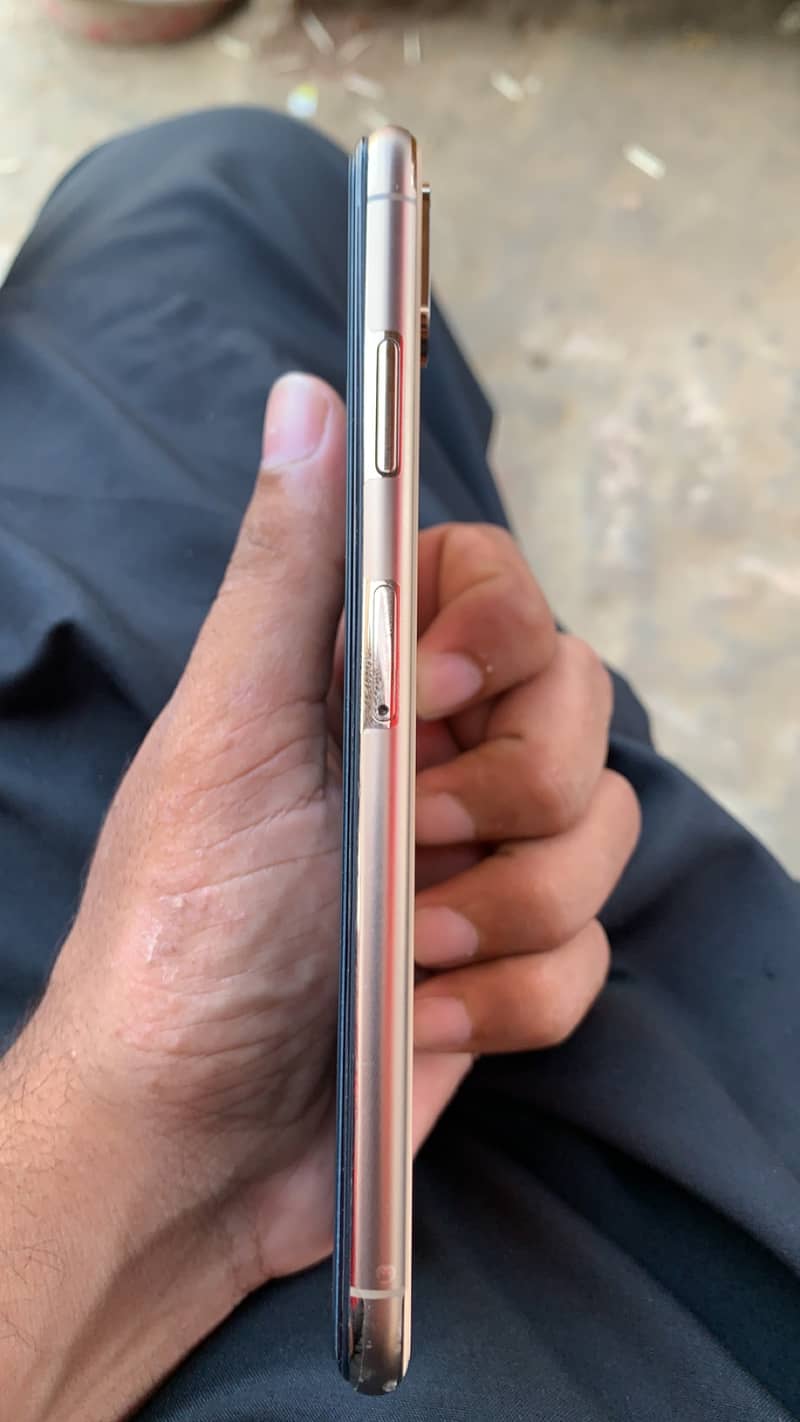 IPHONE XS MAX NON PTA 3