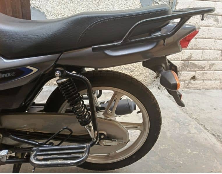 Suzuki GD110s antique piece / Contact: 0333-5002737 2