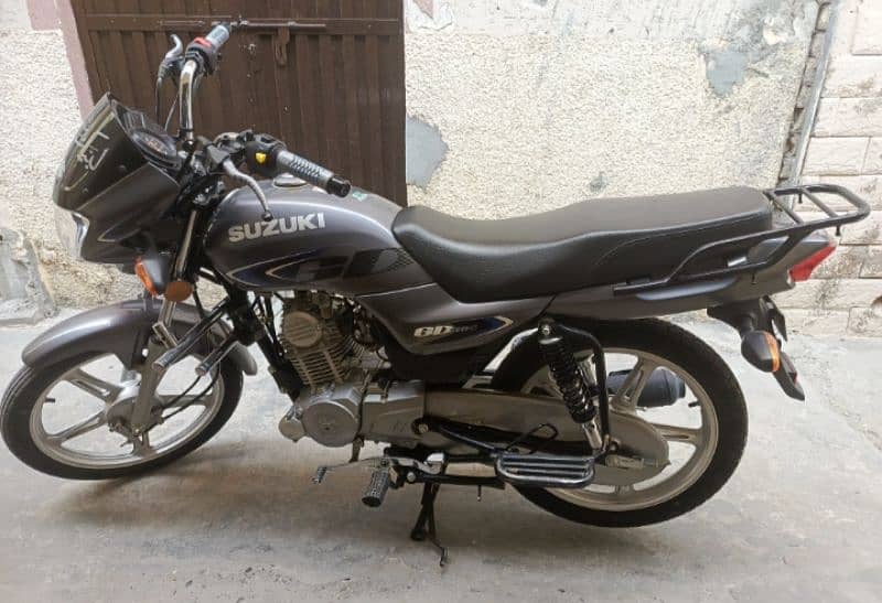 Suzuki GD110s antique piece / Contact: 0333-5002737 3