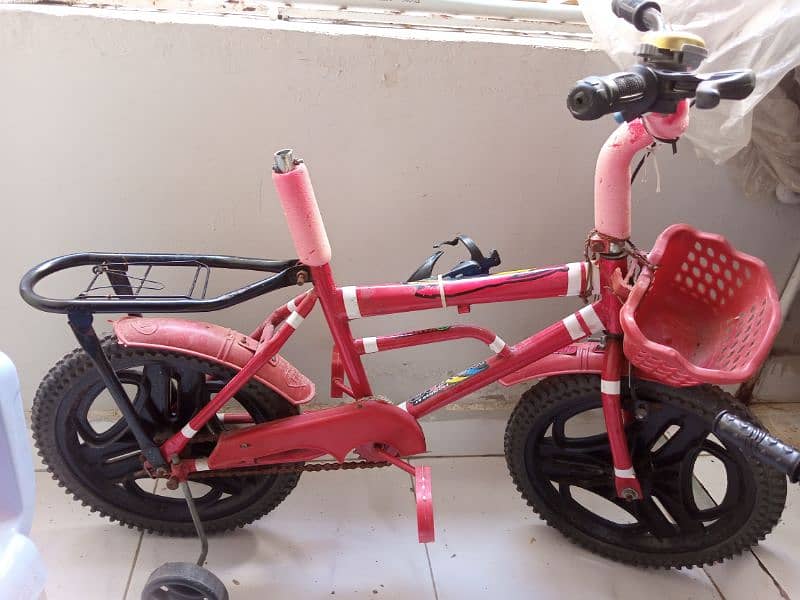 kids cycle good condition 1