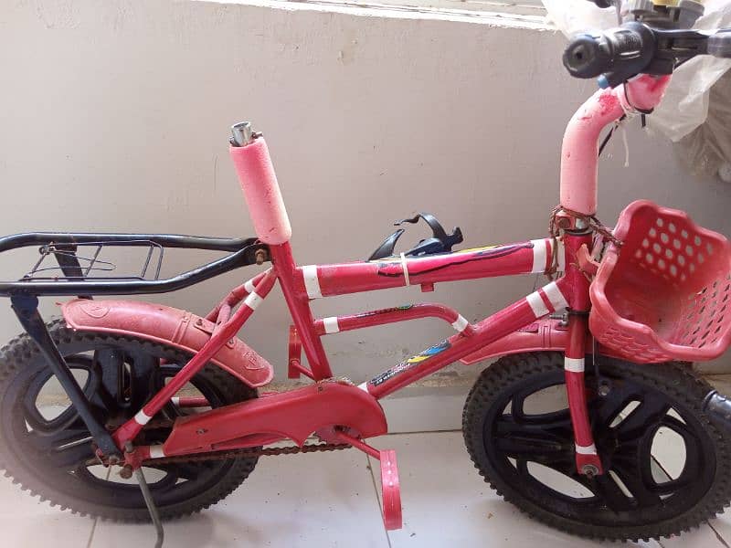 kids cycle good condition 2