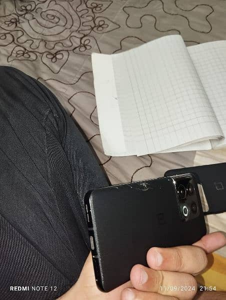 I am selling my one plus ! 8+4&12/128 6