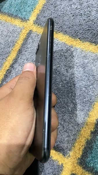 iphone 7 Plus 128 GB, Black colour 2