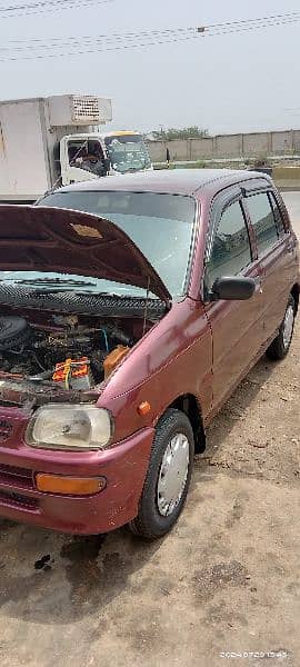 Daihatsu Cuore 2000 1