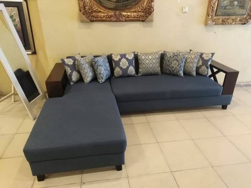 New Elegant Sofas Available In Reasonable Price 3