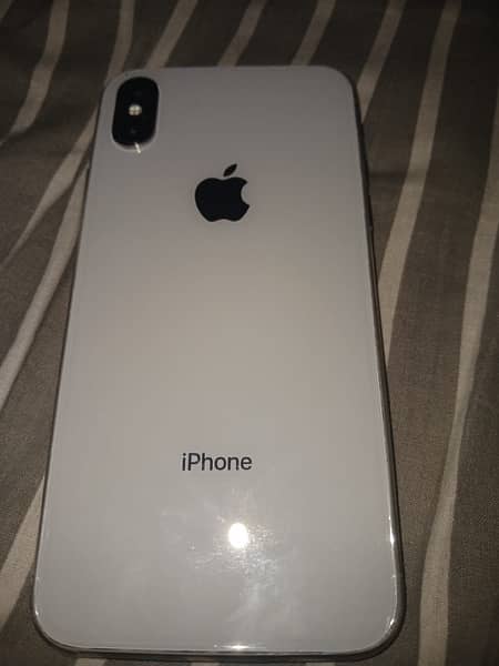 iphone x PTA approved64 gb 65k (only panel change & other all ok). 8