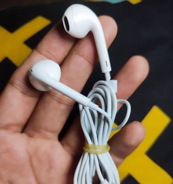 Apple lightening handfree 100% original with warranty 3