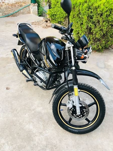 Yamaha YBR G 125 cc Black beauty 18