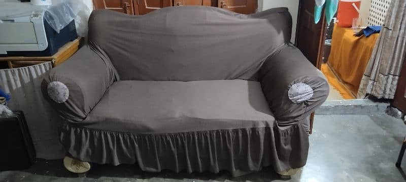 sofa set 3,2,1  with sofa covers free 1