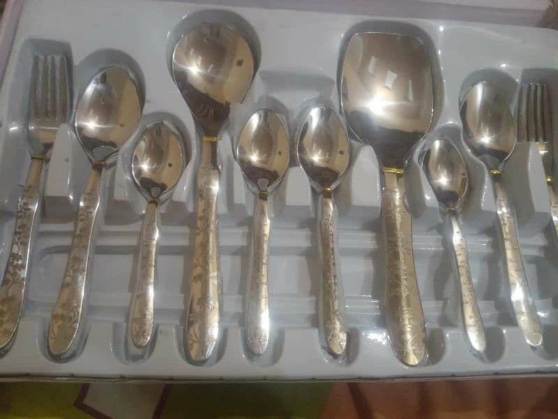 golden laser colour 28 pieces cutlery set 1