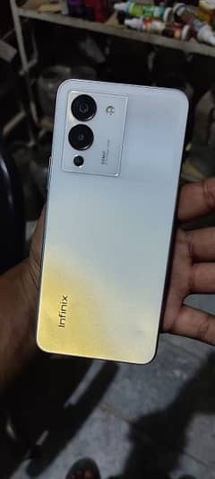 Infinix not 12 8+8/128