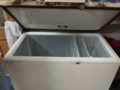 deep freezer of Dawlance company.