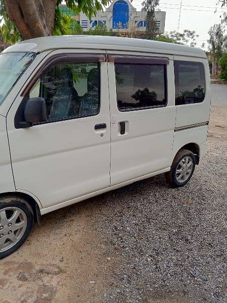 Daihatsu Hijet 2013 1