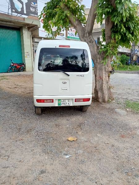 Daihatsu Hijet 2013 9