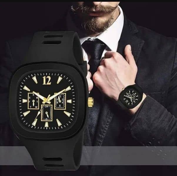 Analogue fashionable watch for man 0