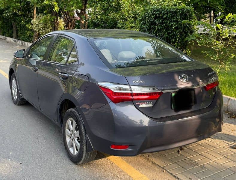 Toyota Corolla GLI Automatic 2017 3