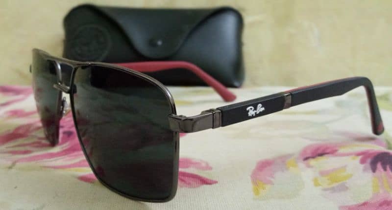 Ray Ben sunglasses brand new 1