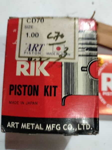 Piston kit C70  Made in japan 1