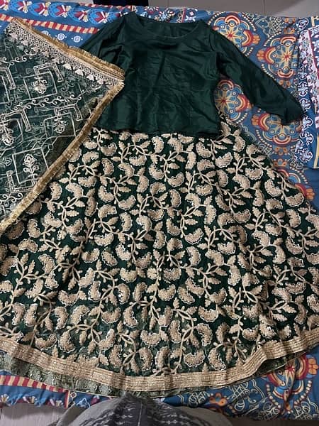 bottle green & gold mehndi lehnga (3 piece) 3