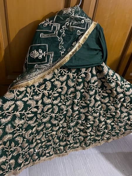 bottle green & gold mehndi lehnga (3 piece) 4