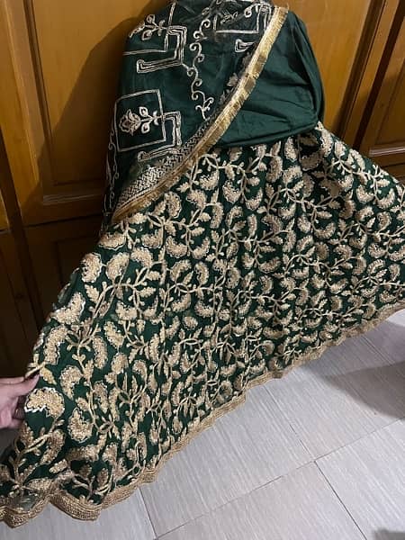 bottle green & gold mehndi lehnga (3 piece) 5