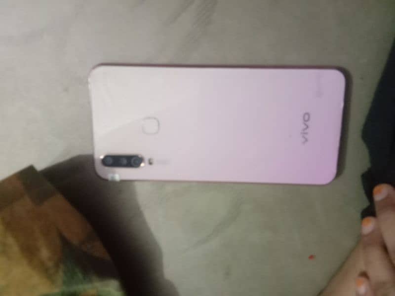 I am selling my used vivo phone condition 10/8 2