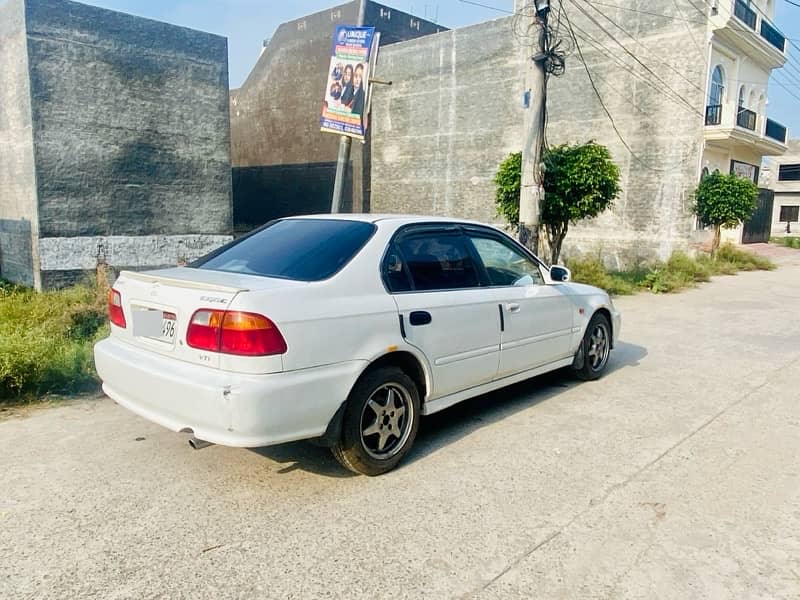 Honda Civic VTi 1998 4