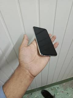 iphone 11 pro 256gb PTA approved