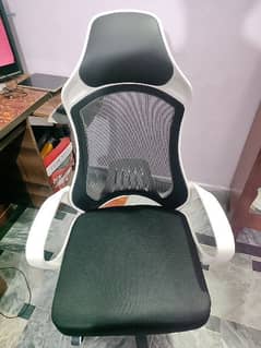 Office chair only 1 day used.