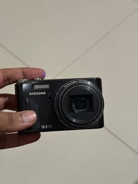 Samsung HZ10W 10 Megapixel Camera And 10x Zoom 5