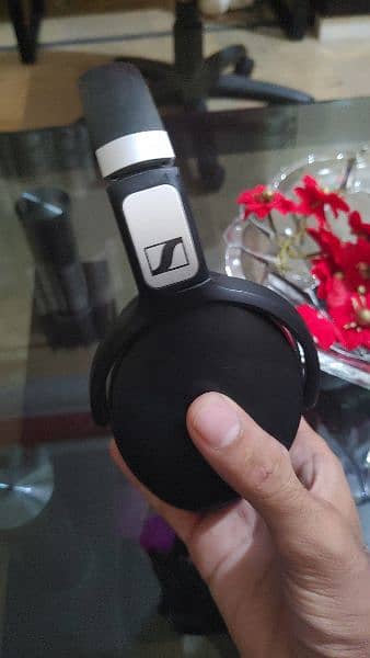 sennheiser Headphone  and gaming JBL,Razer,hyperx 2