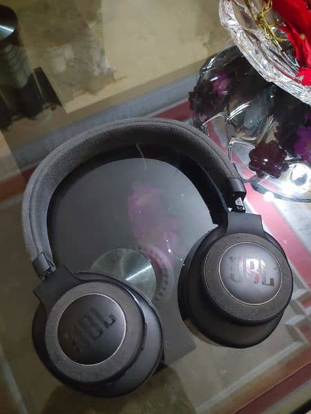 sennheiser Headphone  and gaming JBL,Razer,hyperx 6