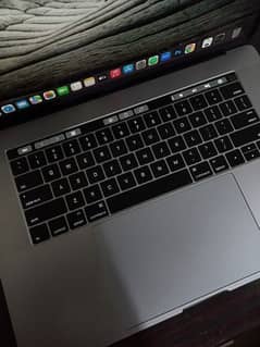 Macbook Pro late 2016 with Touchbar