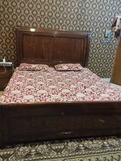 wooden bed set