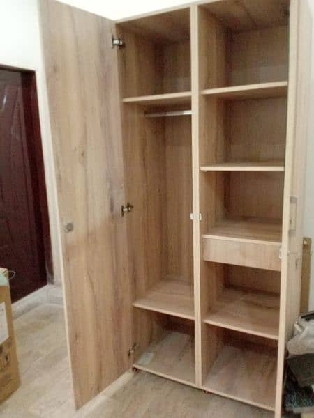 1king bed.  wardrobe Foldabble table with drawers 9