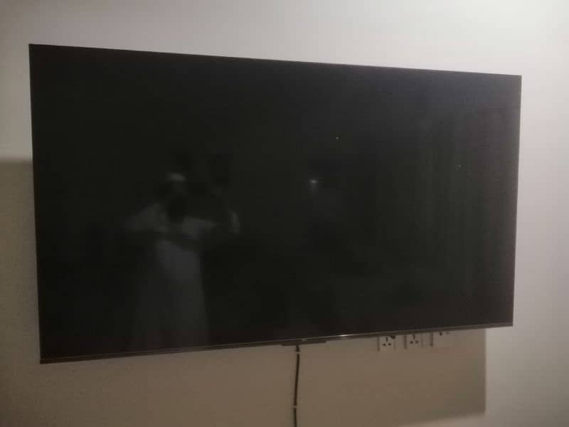 TCL 65 INCH ALMOST NEW 1