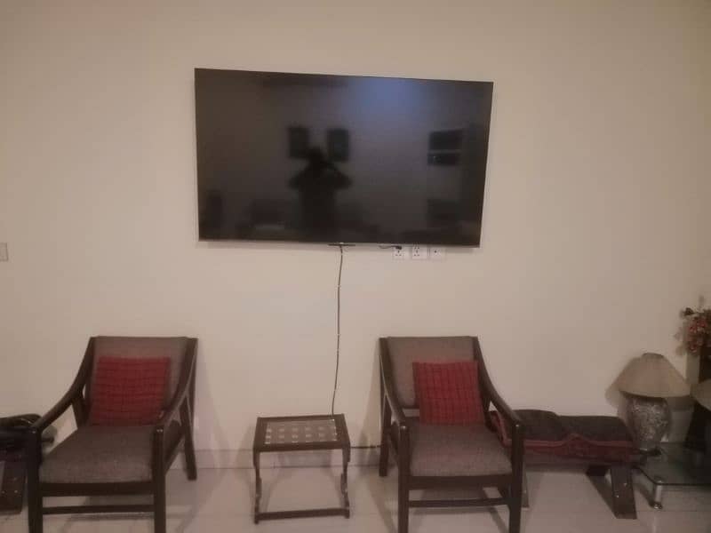 TCL 65 INCH ALMOST NEW 2