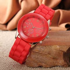 Fashionable Quart Watch for Women Perfect Design Fashionable