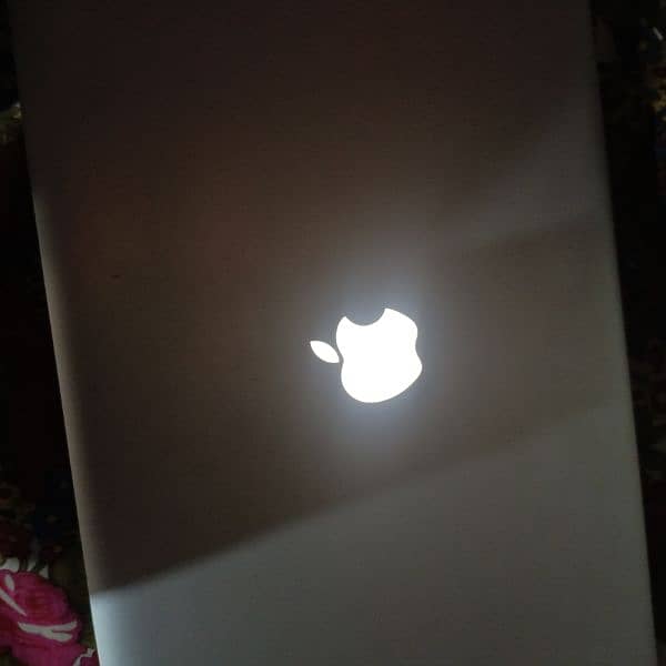 Apple Mac book pro 6