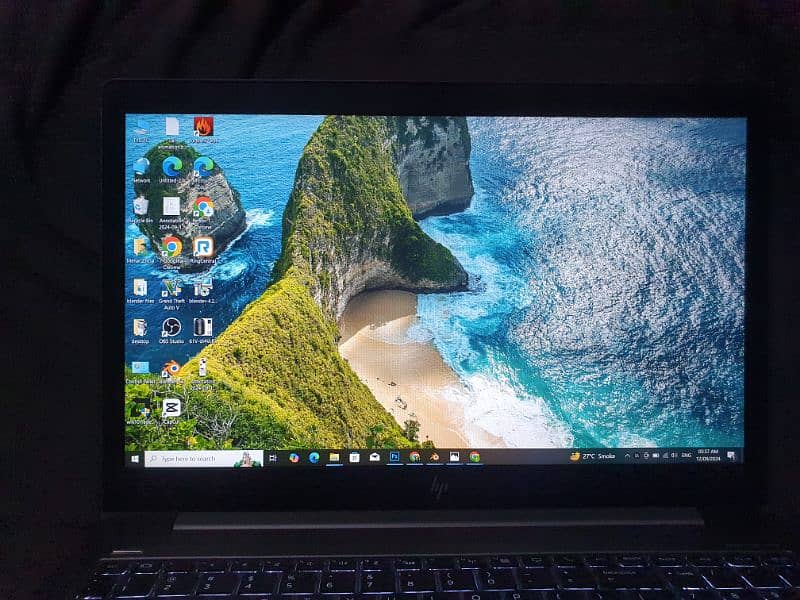 Hp zbook 15u g5 i7 8th genration 2