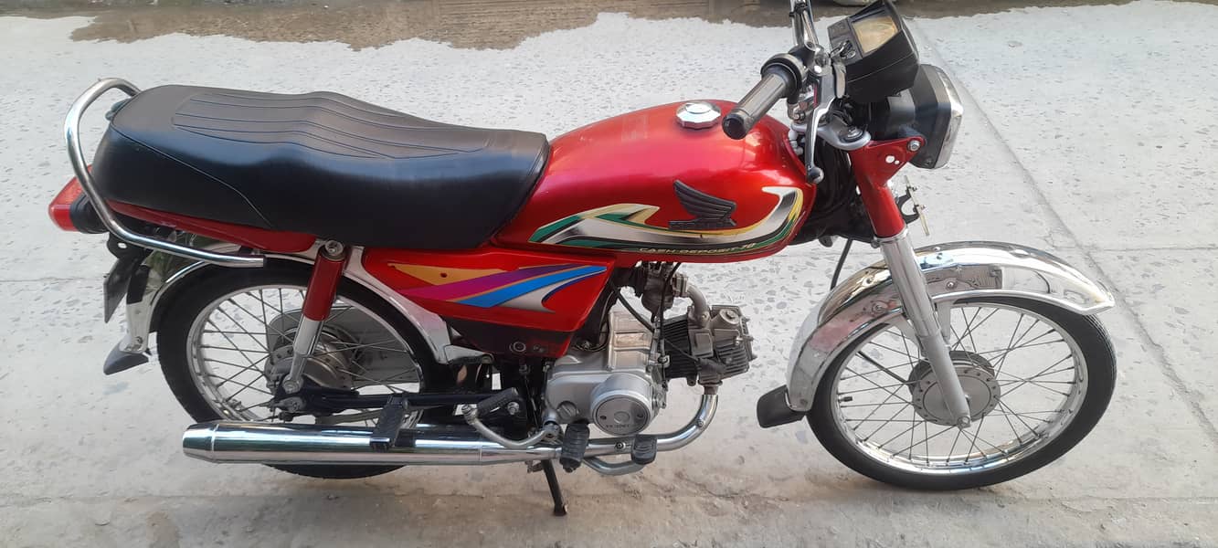 Honda CD 70 2021 8