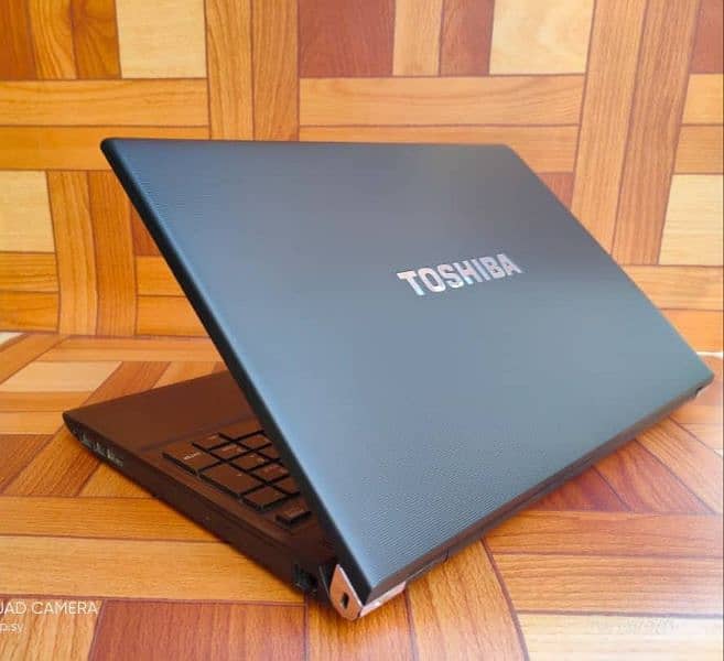 Toshiba tecra R850 corei5 Laptop 16" Big Display excellent condition 0