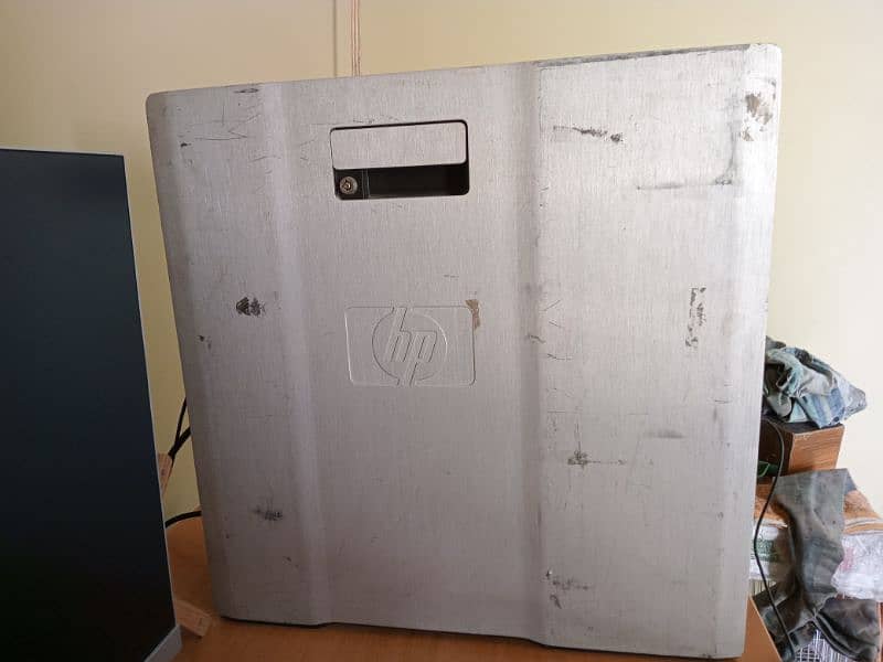 HP Z600 WORKSTATION 2