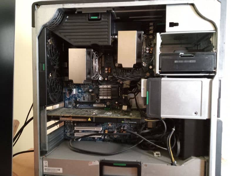 HP Z600 WORKSTATION 4